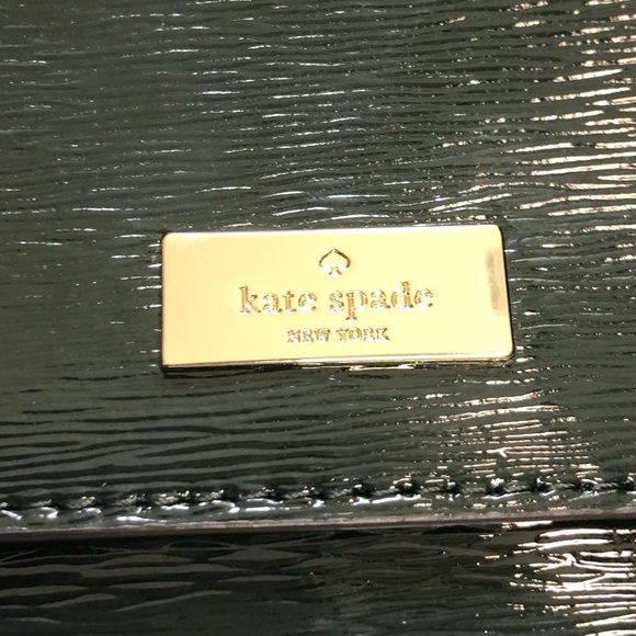 Kate Spade New York Bixby Patent Emerald Green Crossbody Bag - Picture 3 of 5